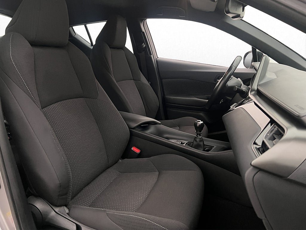 Vehicle Image 11