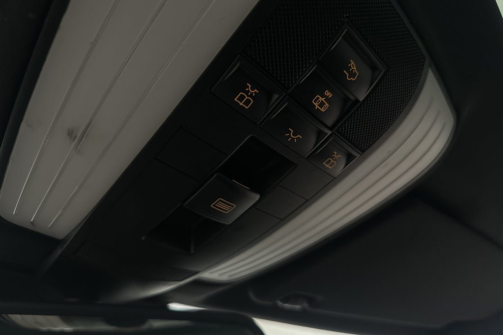 Vehicle Image 27