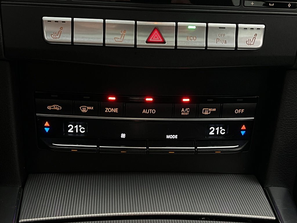 Vehicle Image 29