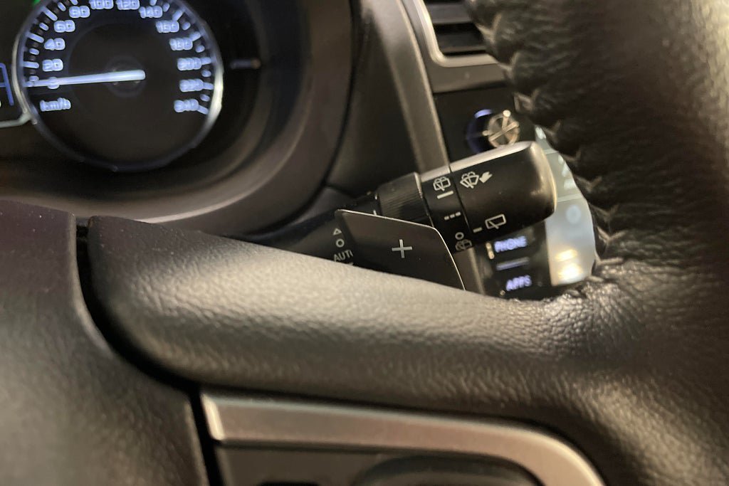 Vehicle Image 23