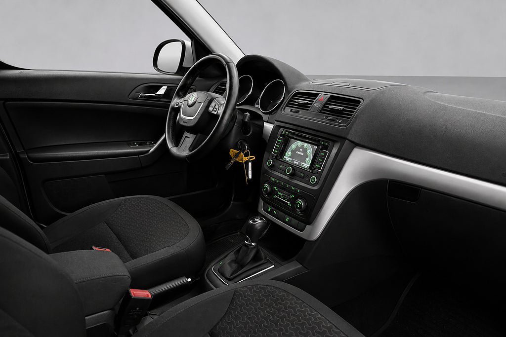 Vehicle Image 11