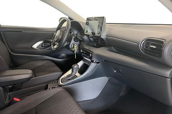 Vehicle Image 14