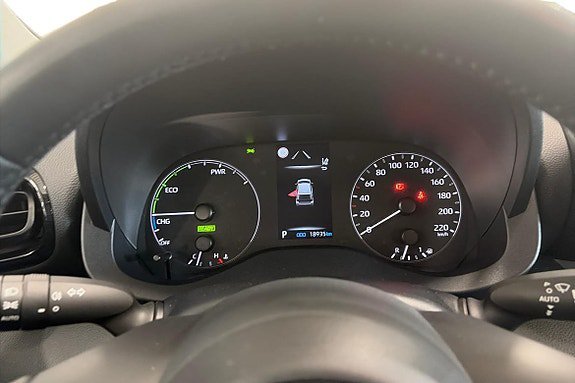 Vehicle Image 17
