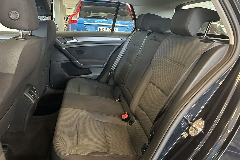 Vehicle Image 17