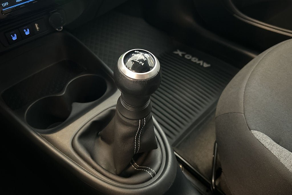 Vehicle Image 28