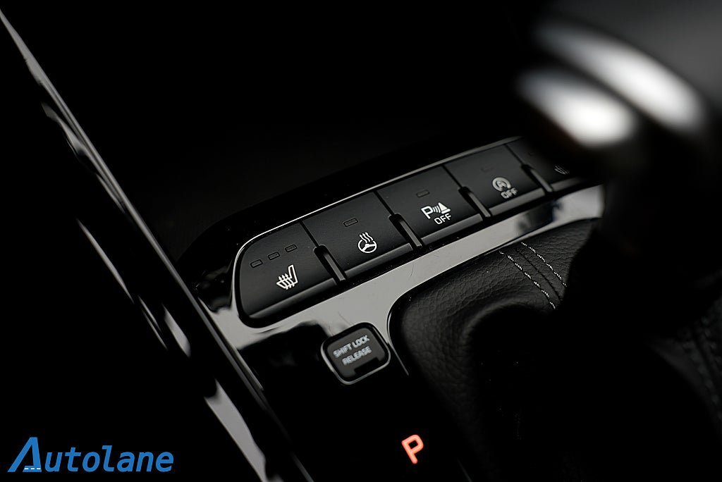 Vehicle Image 32