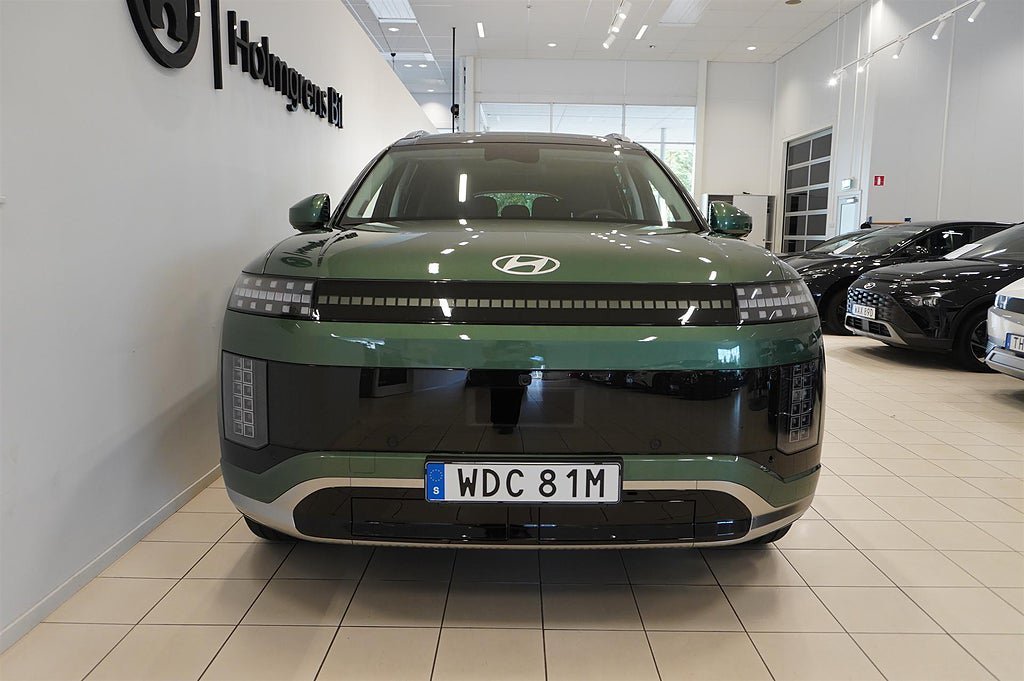 Vehicle Image 23