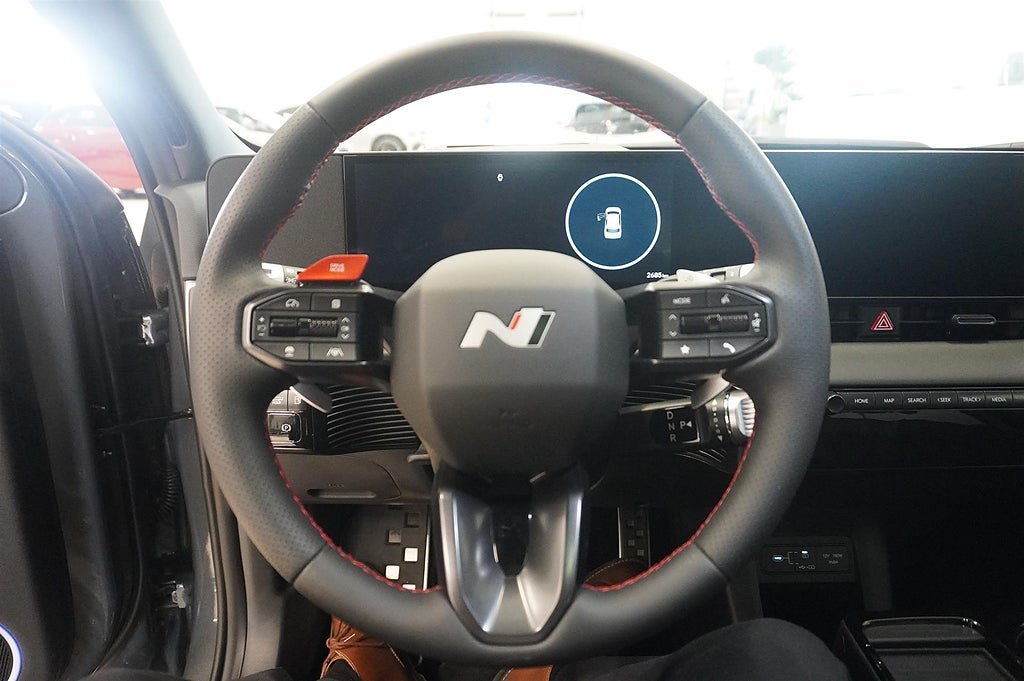 Vehicle Image 17