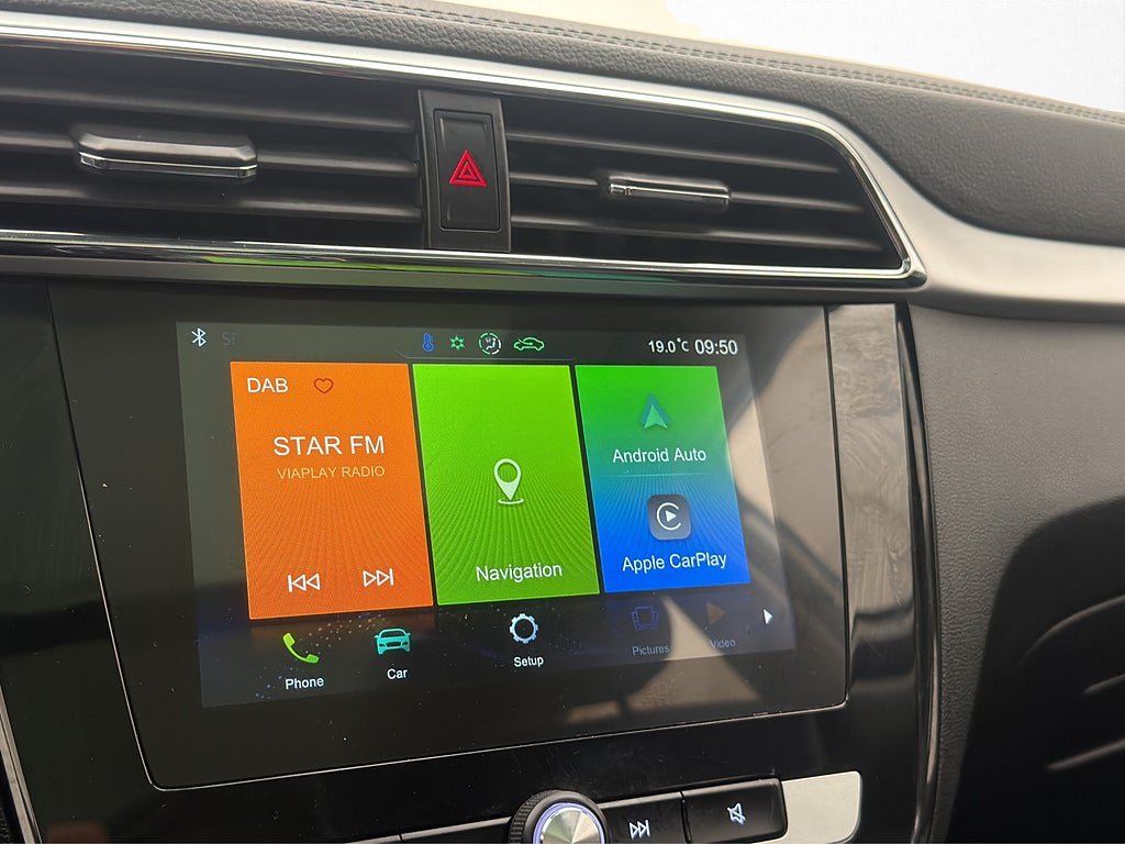 Vehicle Image 17