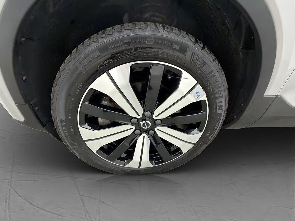 Vehicle Image 33