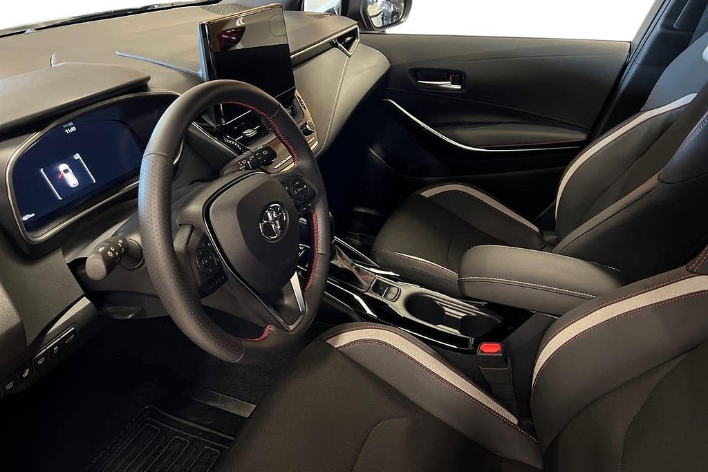 Vehicle Image 14