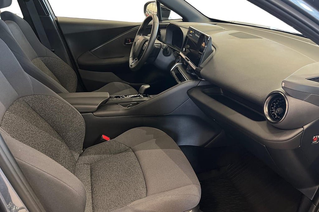 Vehicle Image 7