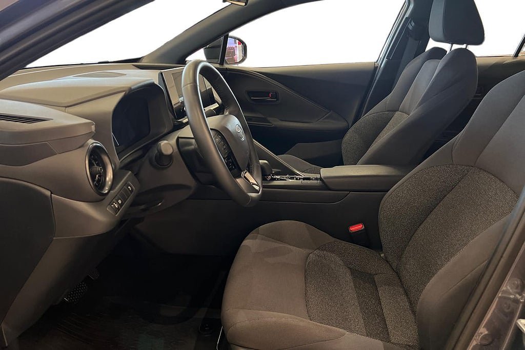 Vehicle Image 14