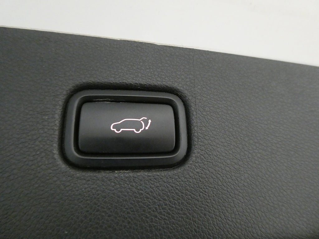 Vehicle Image 24