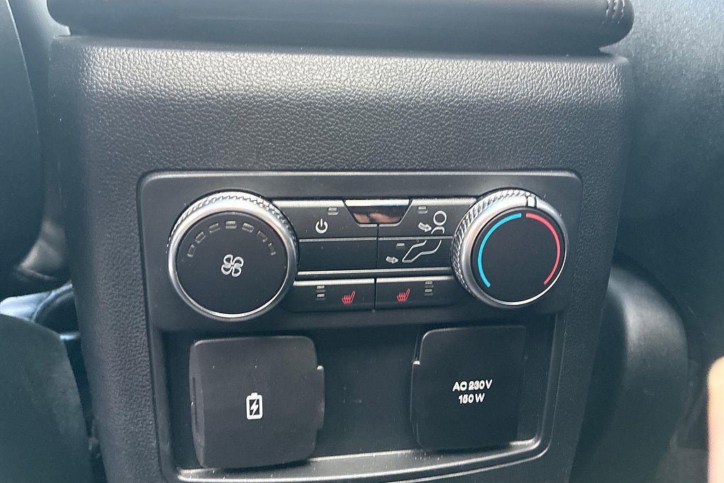 Vehicle Image 29