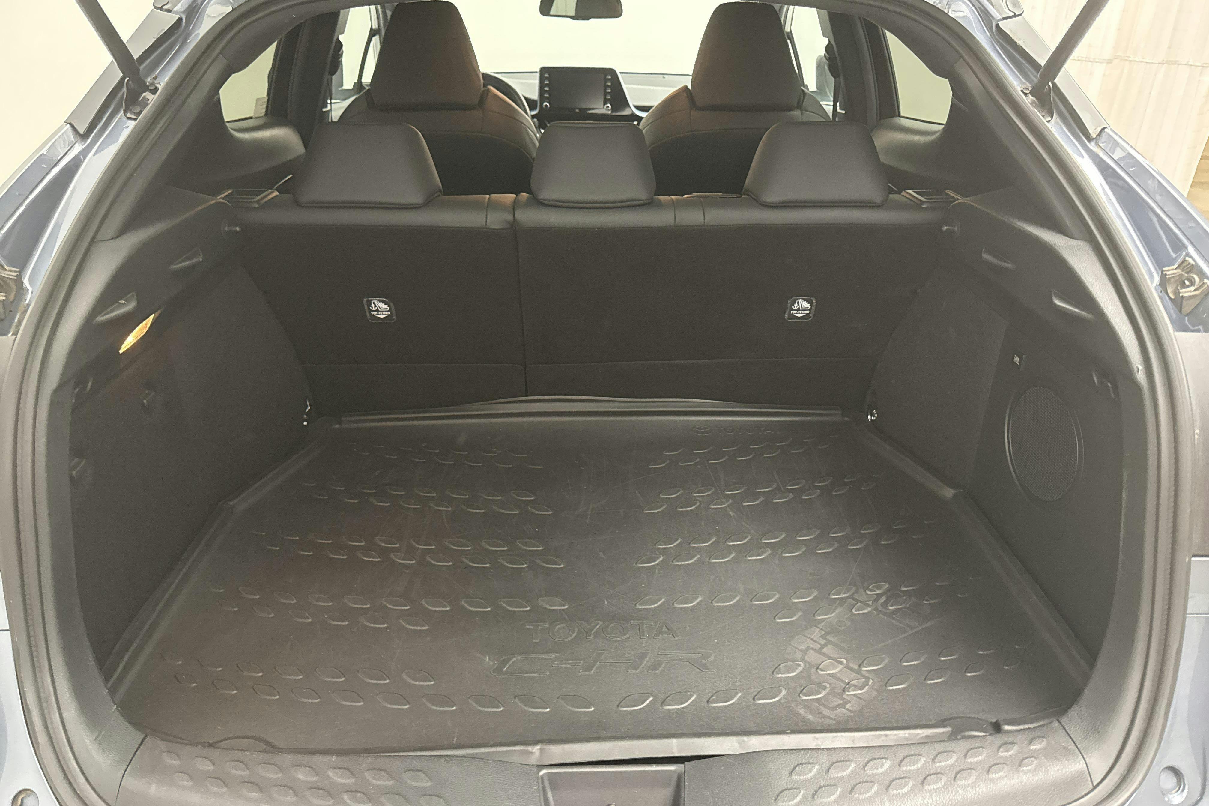 Vehicle Image 9