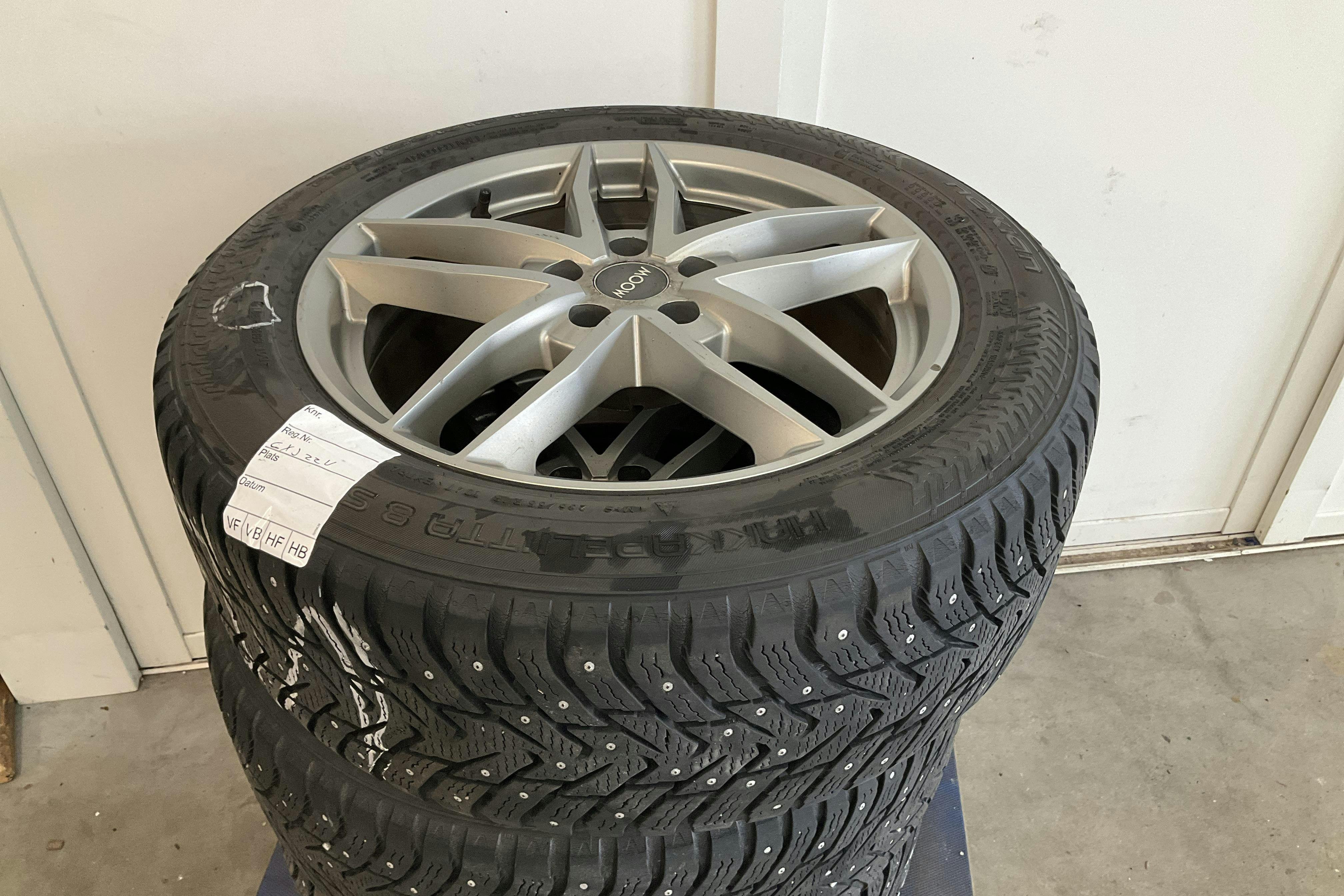 Vehicle Image 17