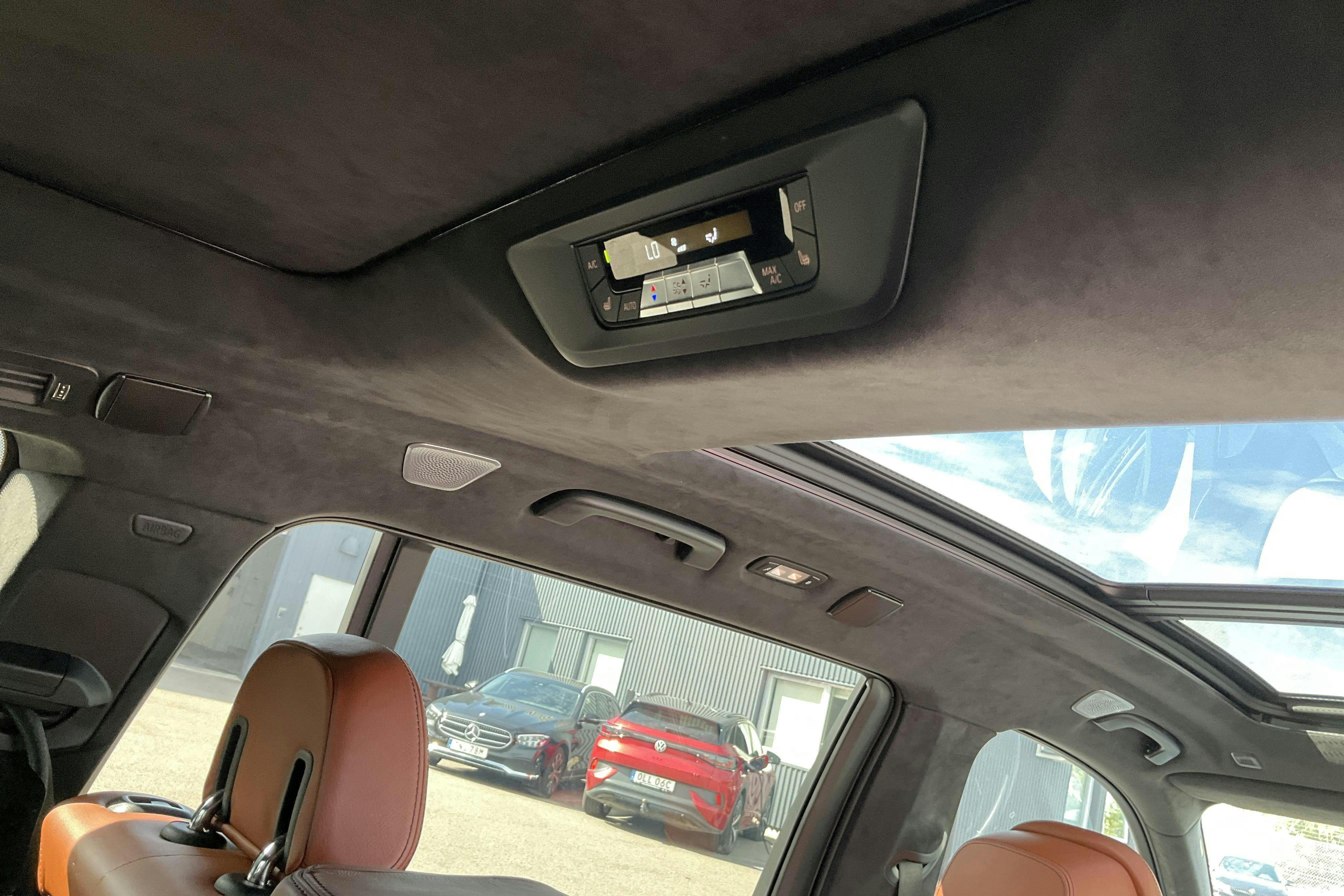 Vehicle Image 19