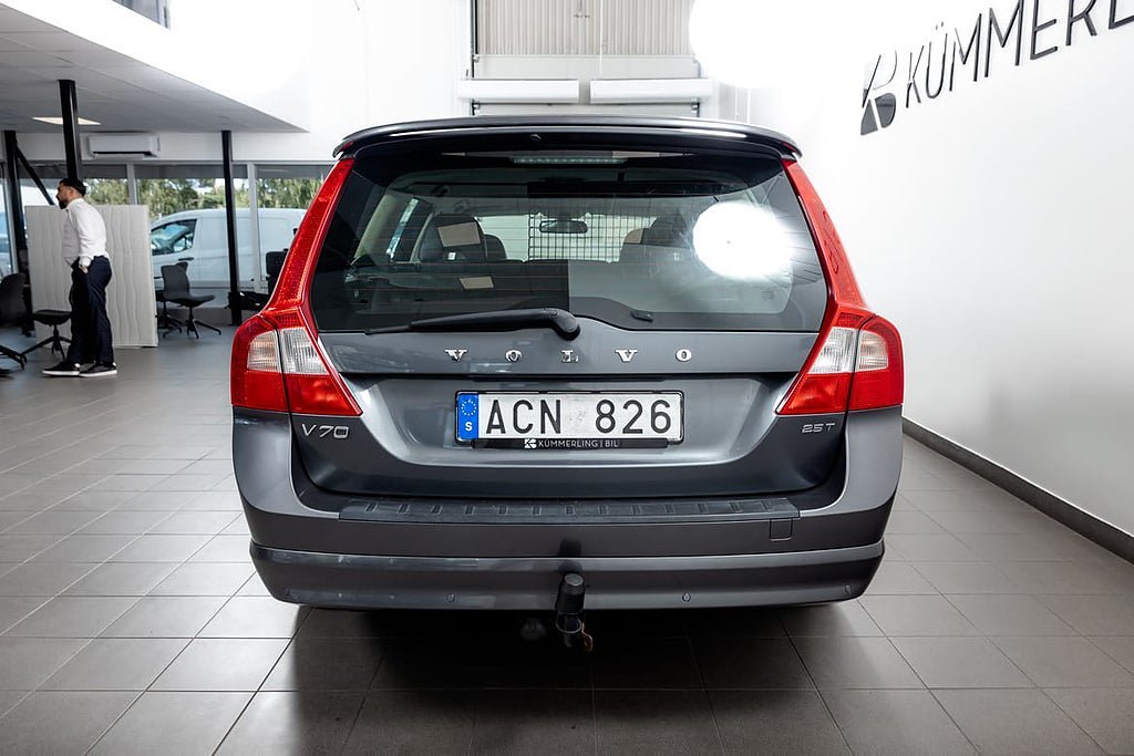 Vehicle Image 27