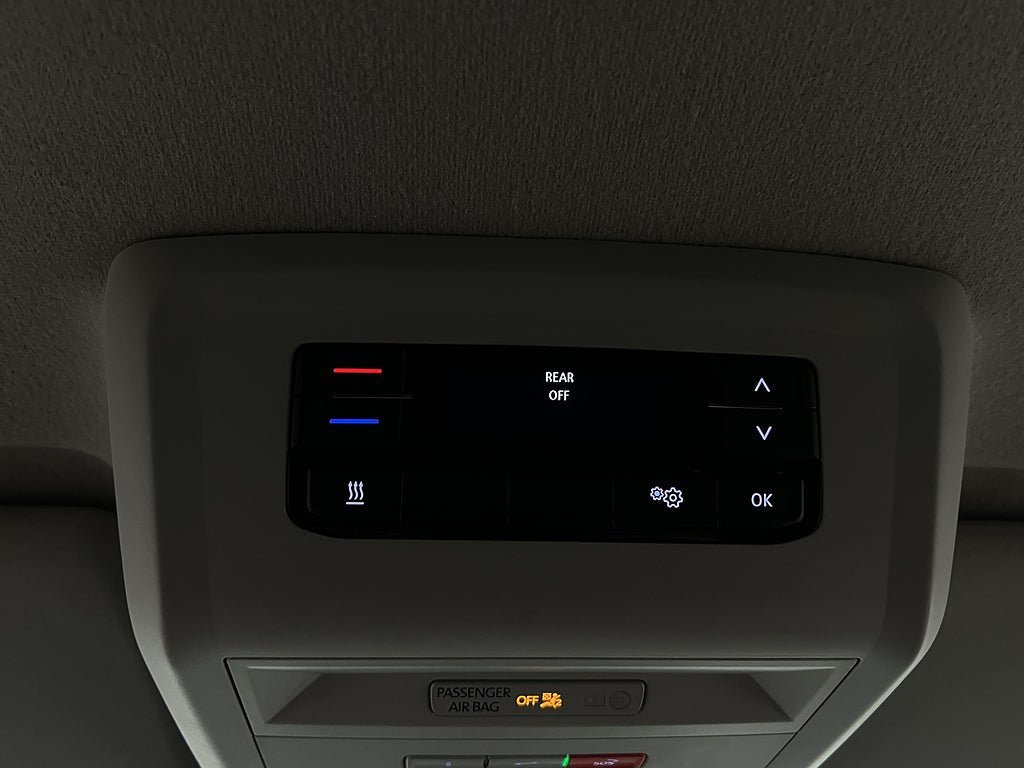 Vehicle Image 24