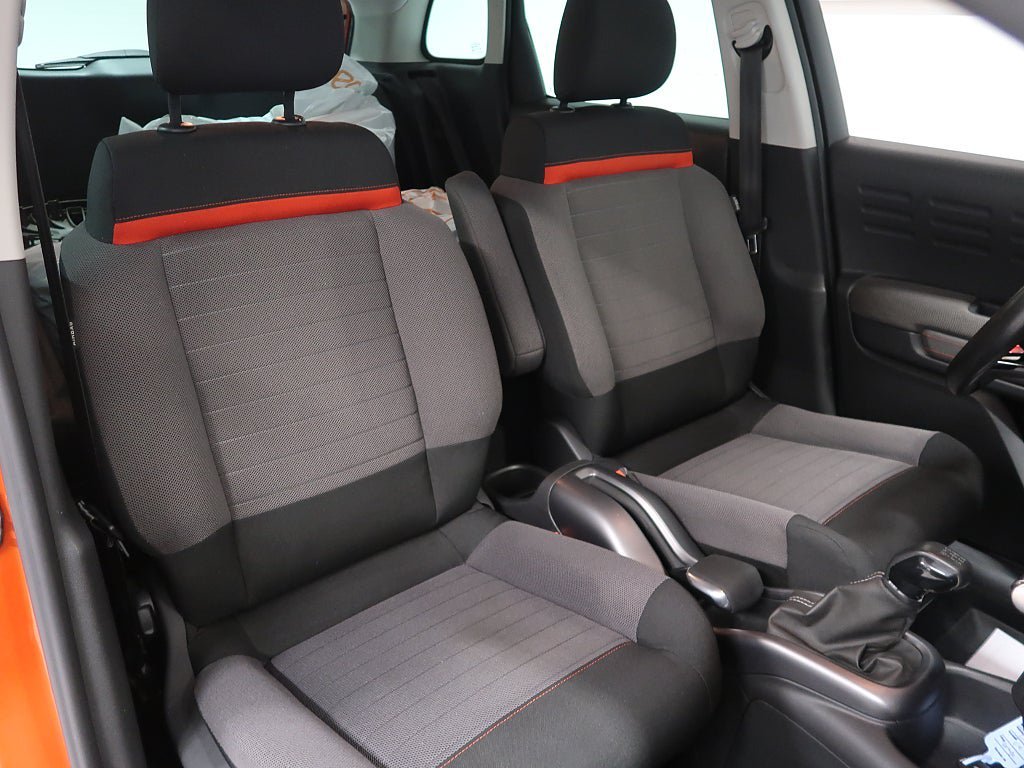 Vehicle Image 19