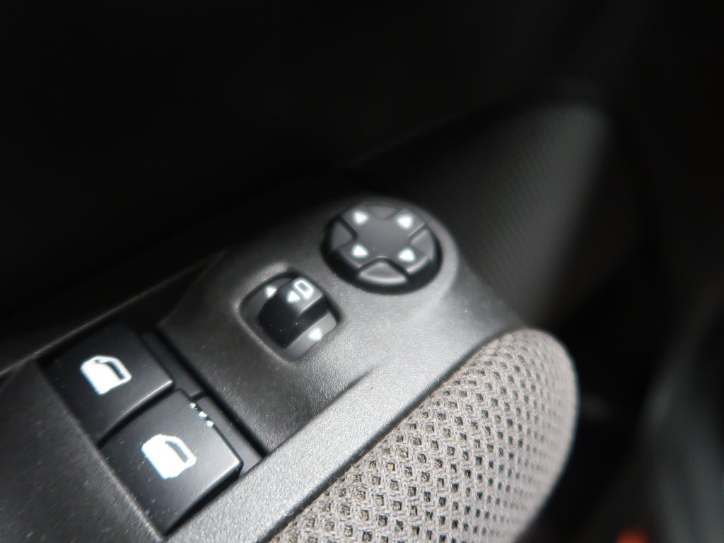 Vehicle Image 24