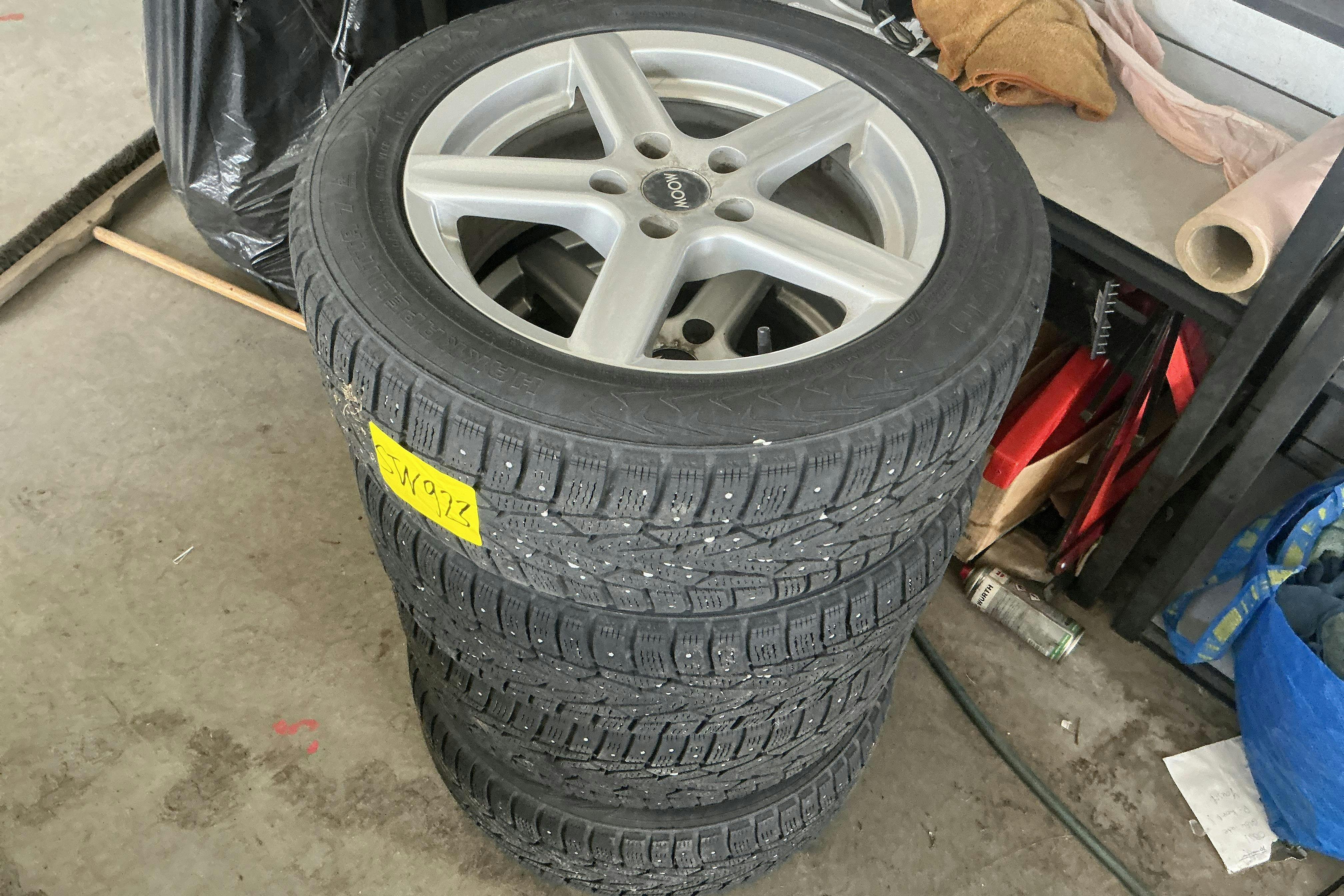 Vehicle Image 19