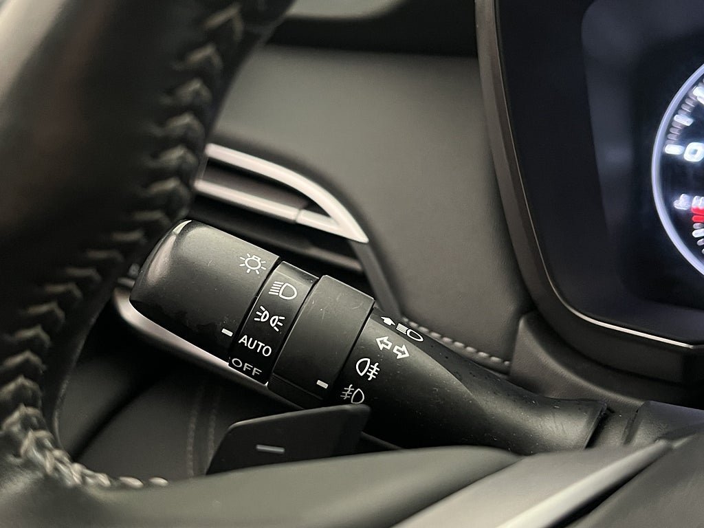 Vehicle Image 32