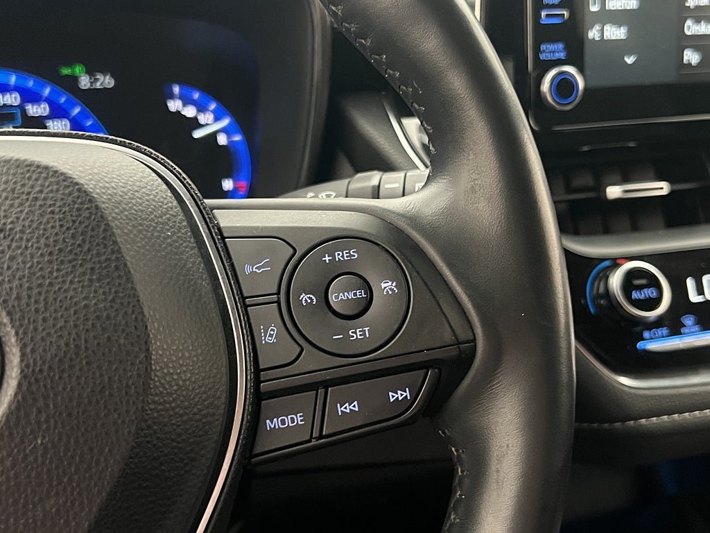 Vehicle Image 14