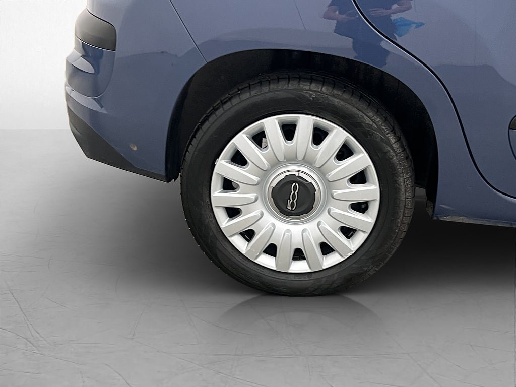 Vehicle Image 23