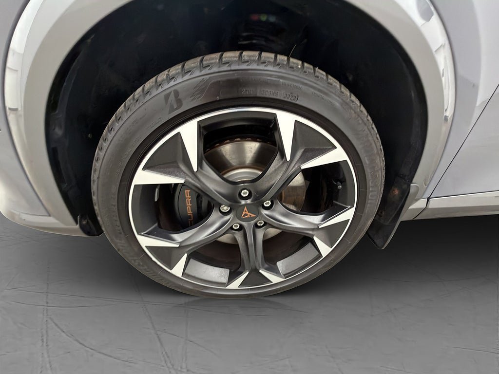 Vehicle Image 30