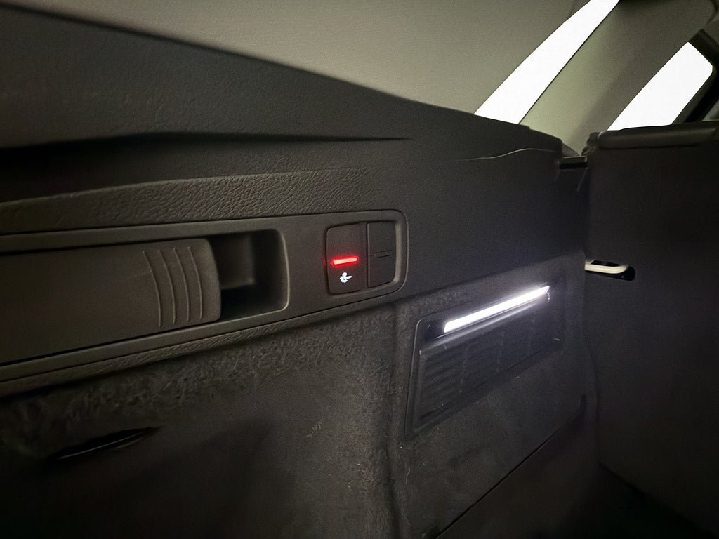 Vehicle Image 27
