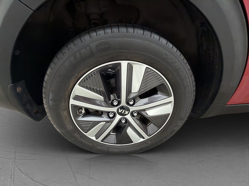 Vehicle Image 31