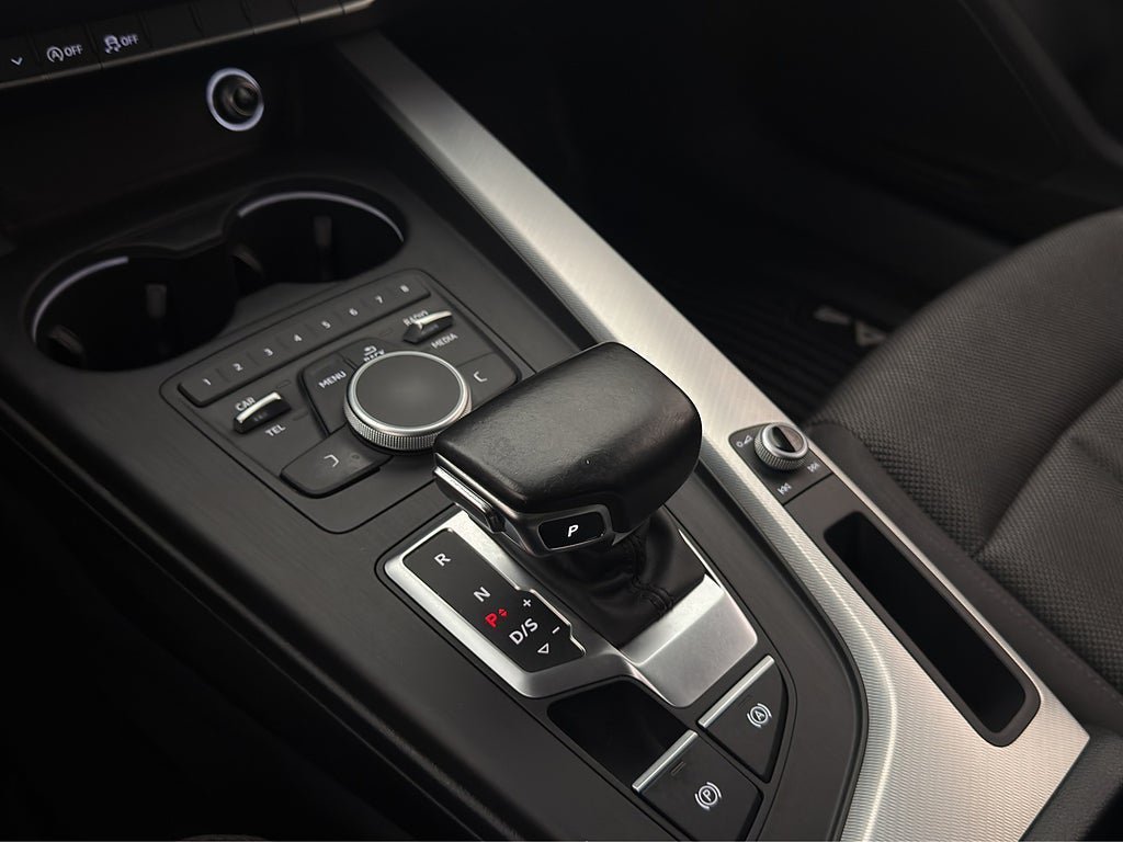Vehicle Image 19