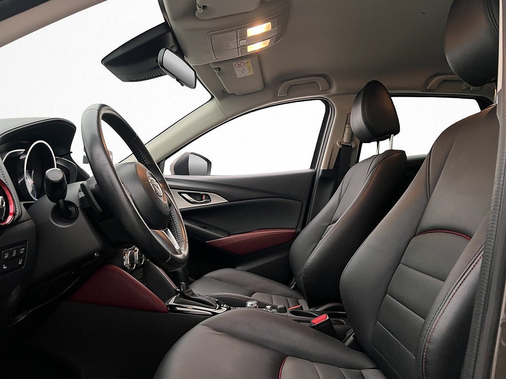 Vehicle Image 11