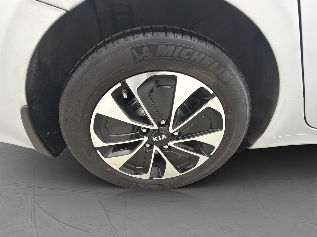 Vehicle Image 31