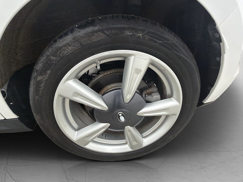 Vehicle Image 36