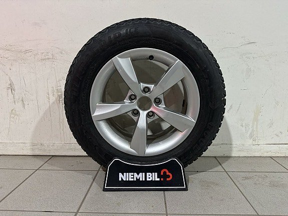 Vehicle Image 17