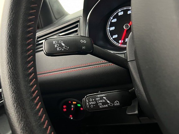 Vehicle Image 27