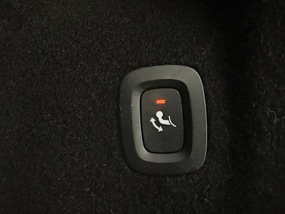 Vehicle Image 29