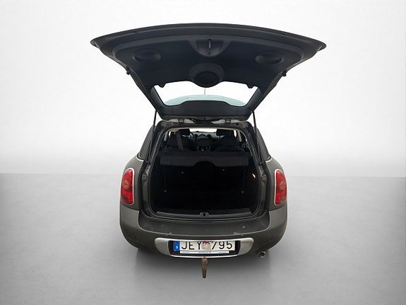 Vehicle Image 27
