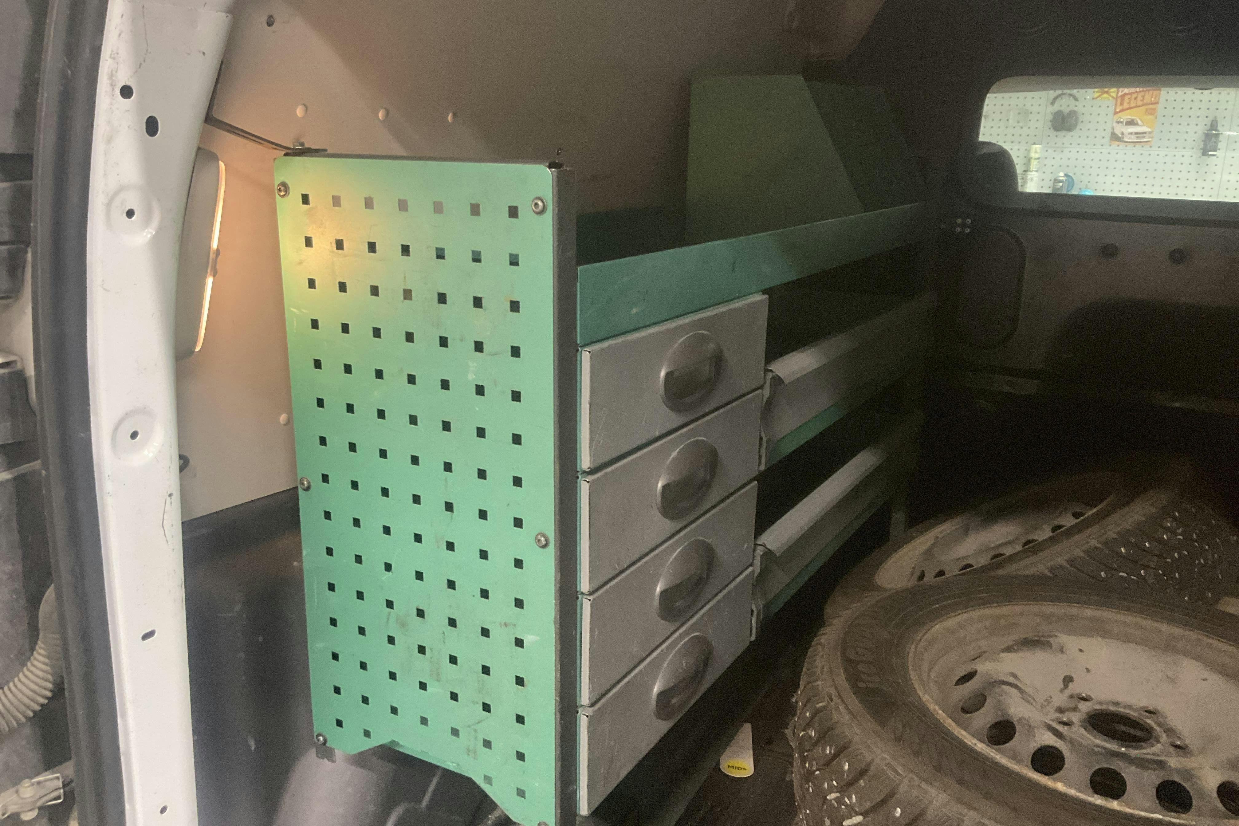 Vehicle Image 10
