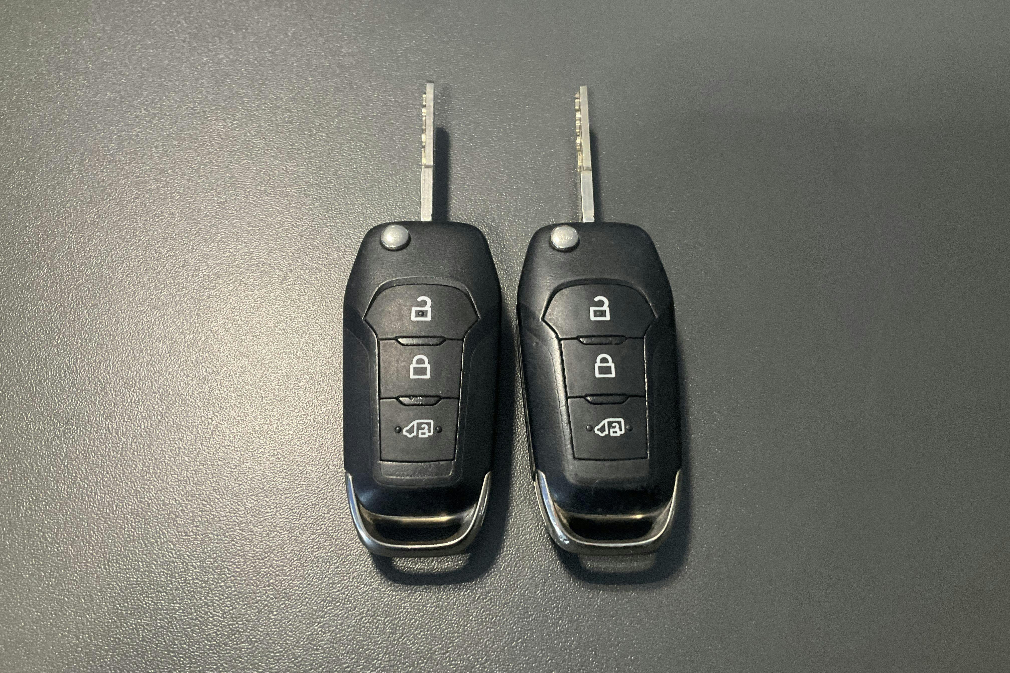 Vehicle Image 19