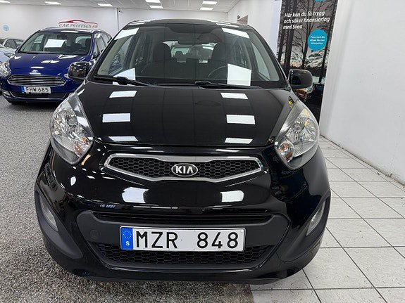 Vehicle Image 14