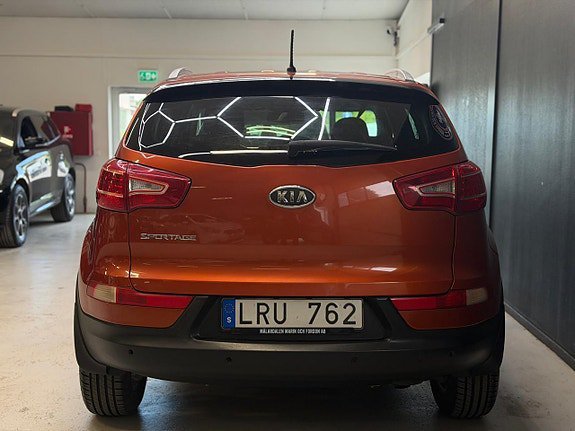 Vehicle Image 21