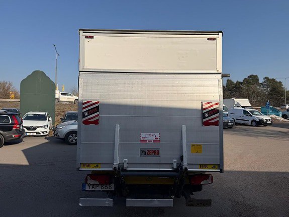 Vehicle Image 17
