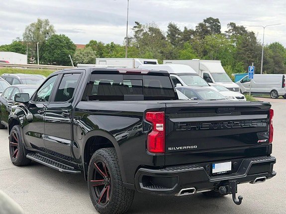 Vehicle Image 21