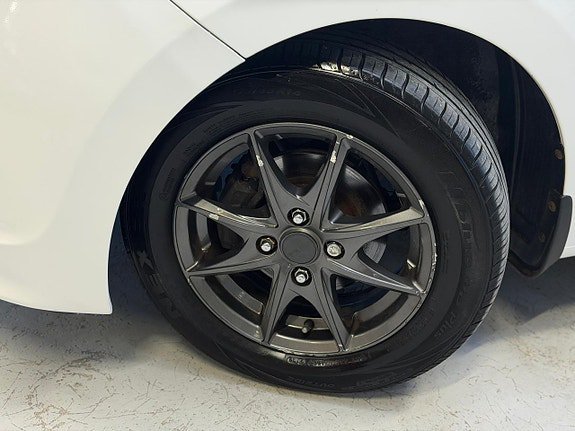 Vehicle Image 17
