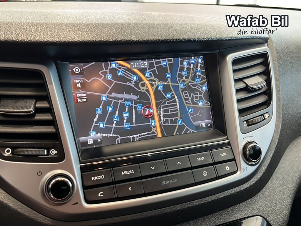Vehicle Image 11