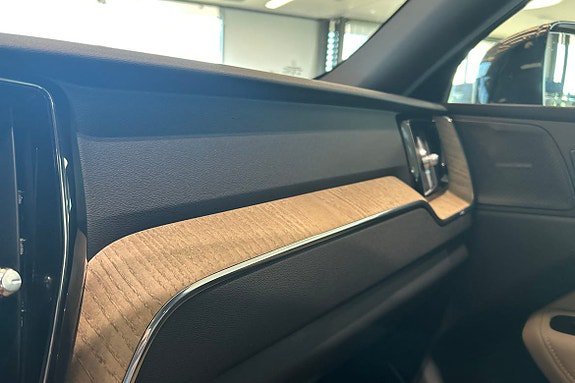 Vehicle Image 27
